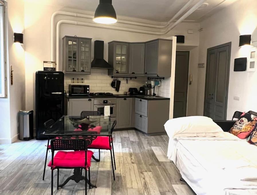 Modern Near The Vatican * Roma
